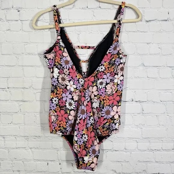 Floral Print Swimsuit - Picture 1 of 3